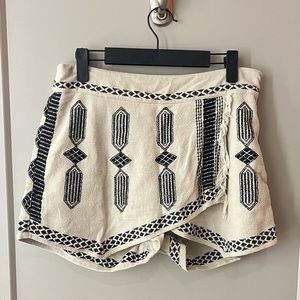 Skort with black and fridge detail
